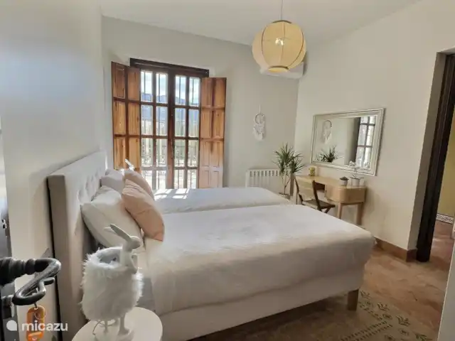 Lujosa y espaciosa finca, a 30 min de Málaga en España, Andalucía, Antequera - finca Una de nuestras habitaciones estándar.
