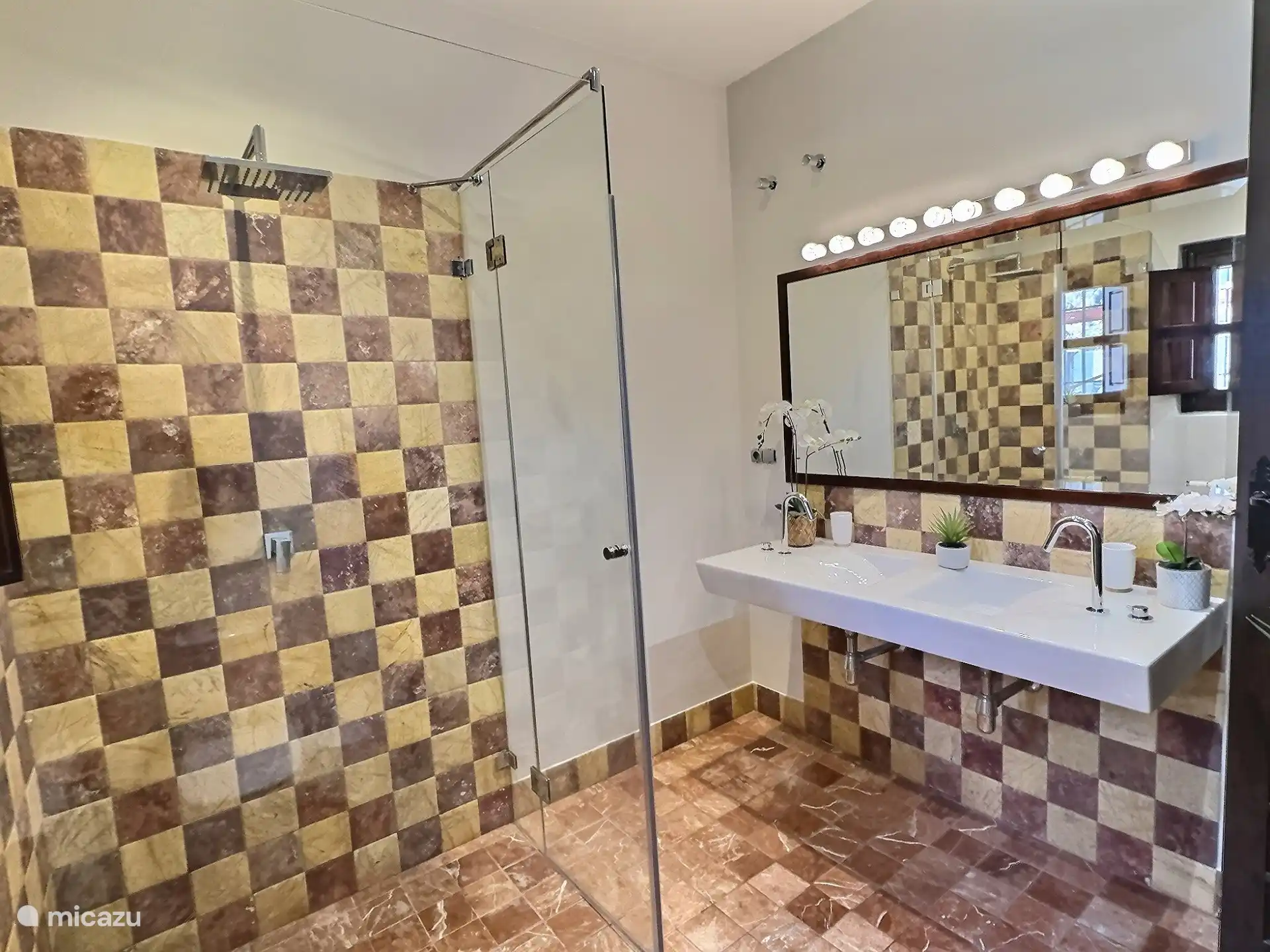 Das Badezimmer der Junior Suite.