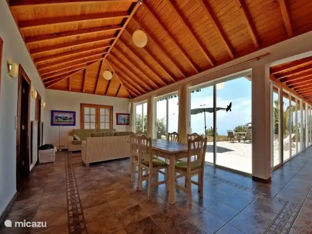 Finca Tijarafe | Espagne, La Palma, Tijarafe - villa De la salle à manger, vous avez vue sur le magnifique jardin.