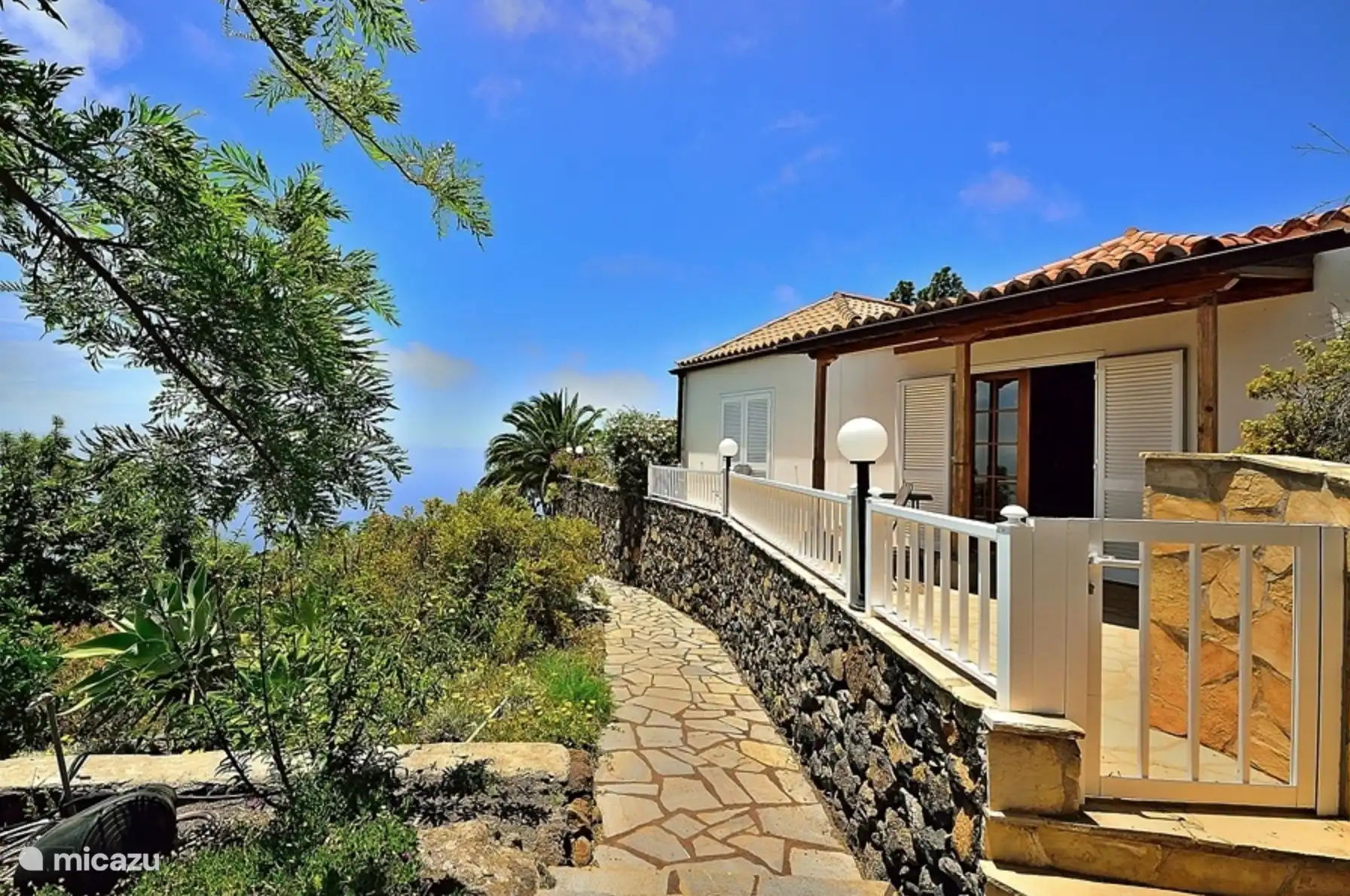 Wir hoffen, Sie bald zu sehen! Dann können auch Sie diese atemberaubende Aussicht genießen.