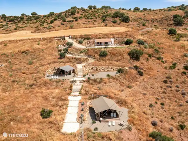 glamping / safaritent / yurt huren in Spanje, Andalusië, Álora – Cactus Hill - Safaritent 3 persons Terrein Cactus HIll