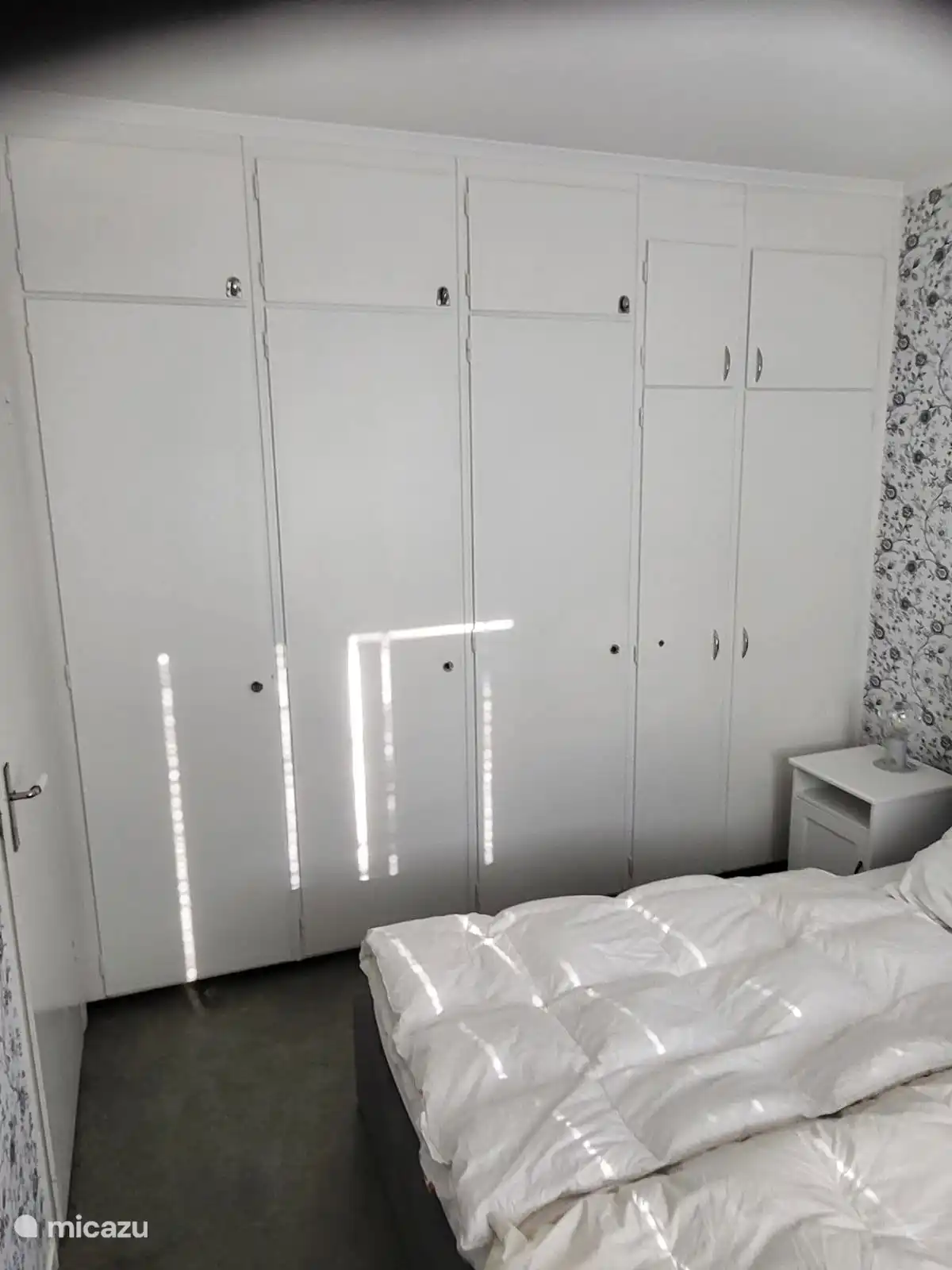 Einbau-Kleiderschrank im Erdgeschoss