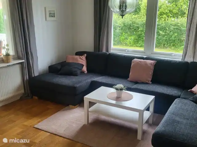 Vakantiehuis Sunny huren in Zweden, Värmland, Rada - villa Woonkamer begane grond met grote bank