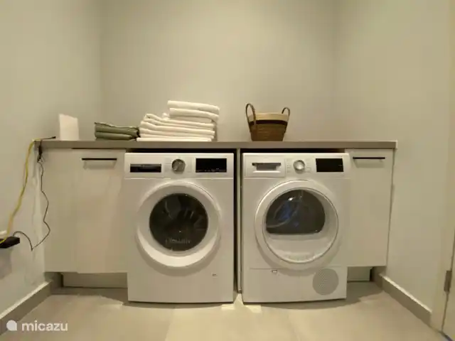 Location de Vacances Curaçao, Curaçao-Centre, Blue Bay, appartement - Penthouse La Brise 30 Machine à laver et sèche-linge