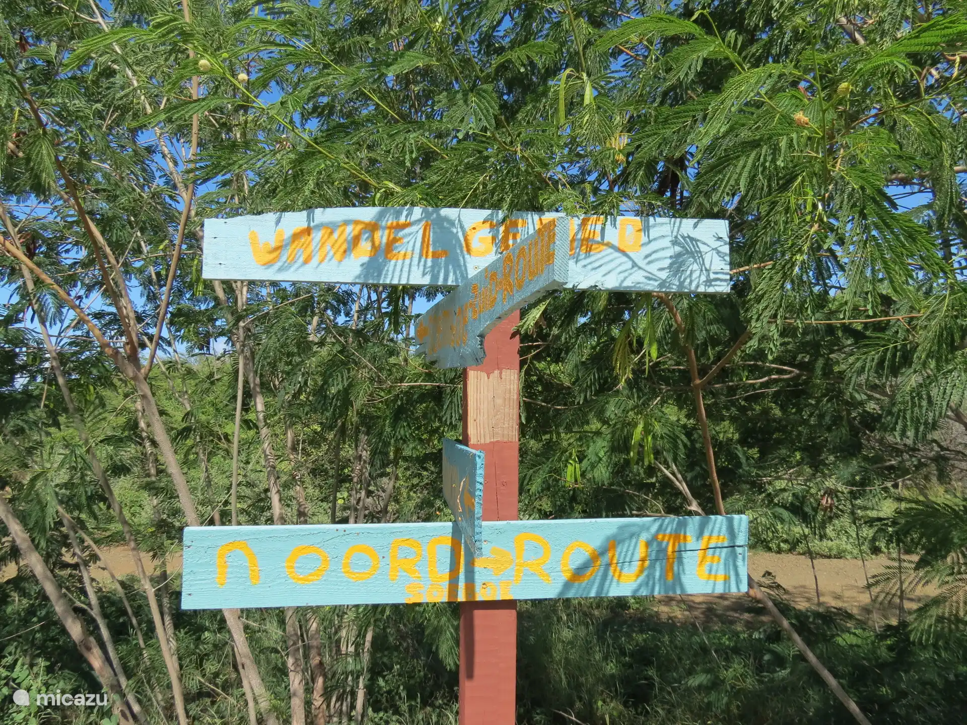 The walking routes starting from Villa Park Fontein