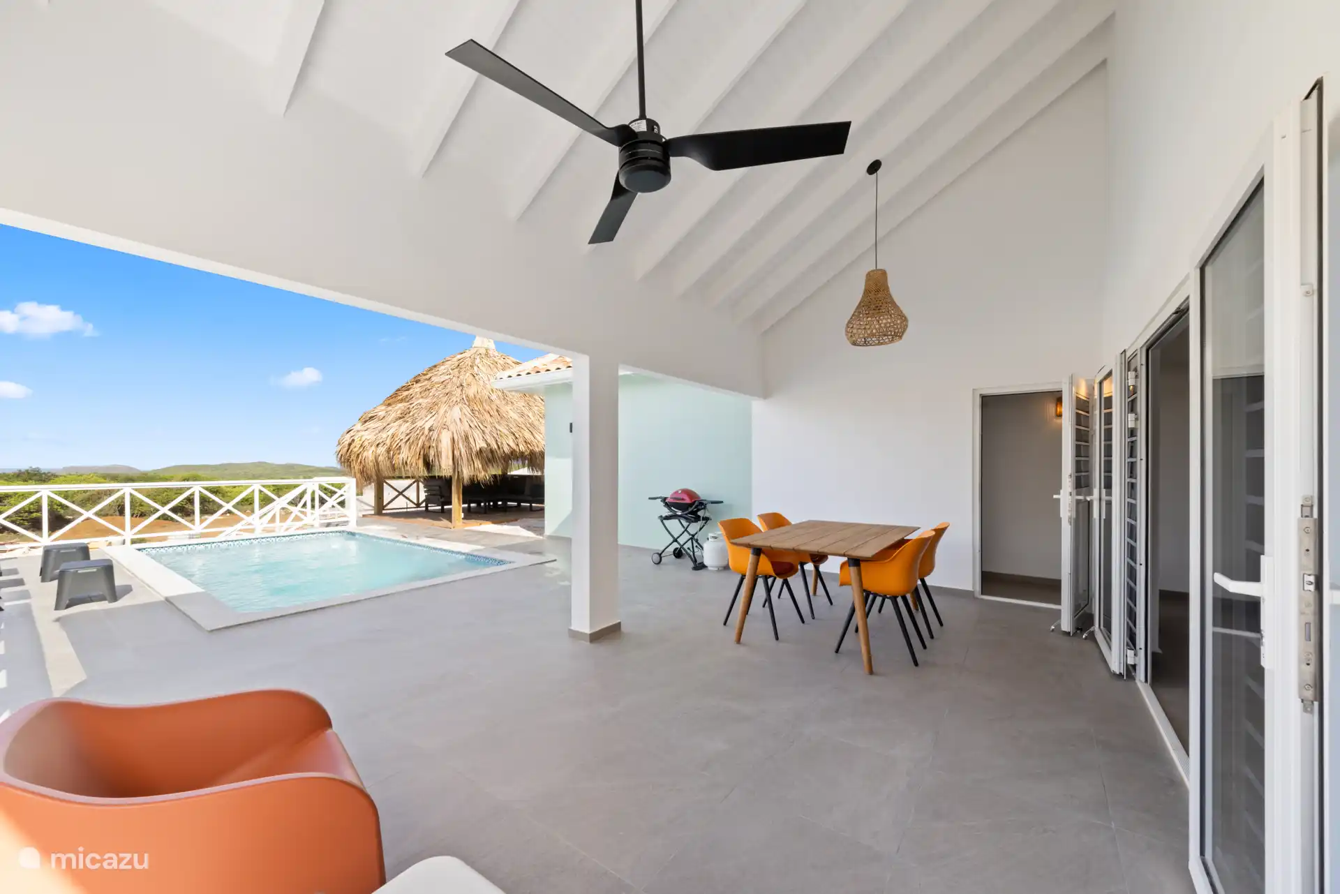 From the porch you have a beautiful view over the Caribbean Sea 