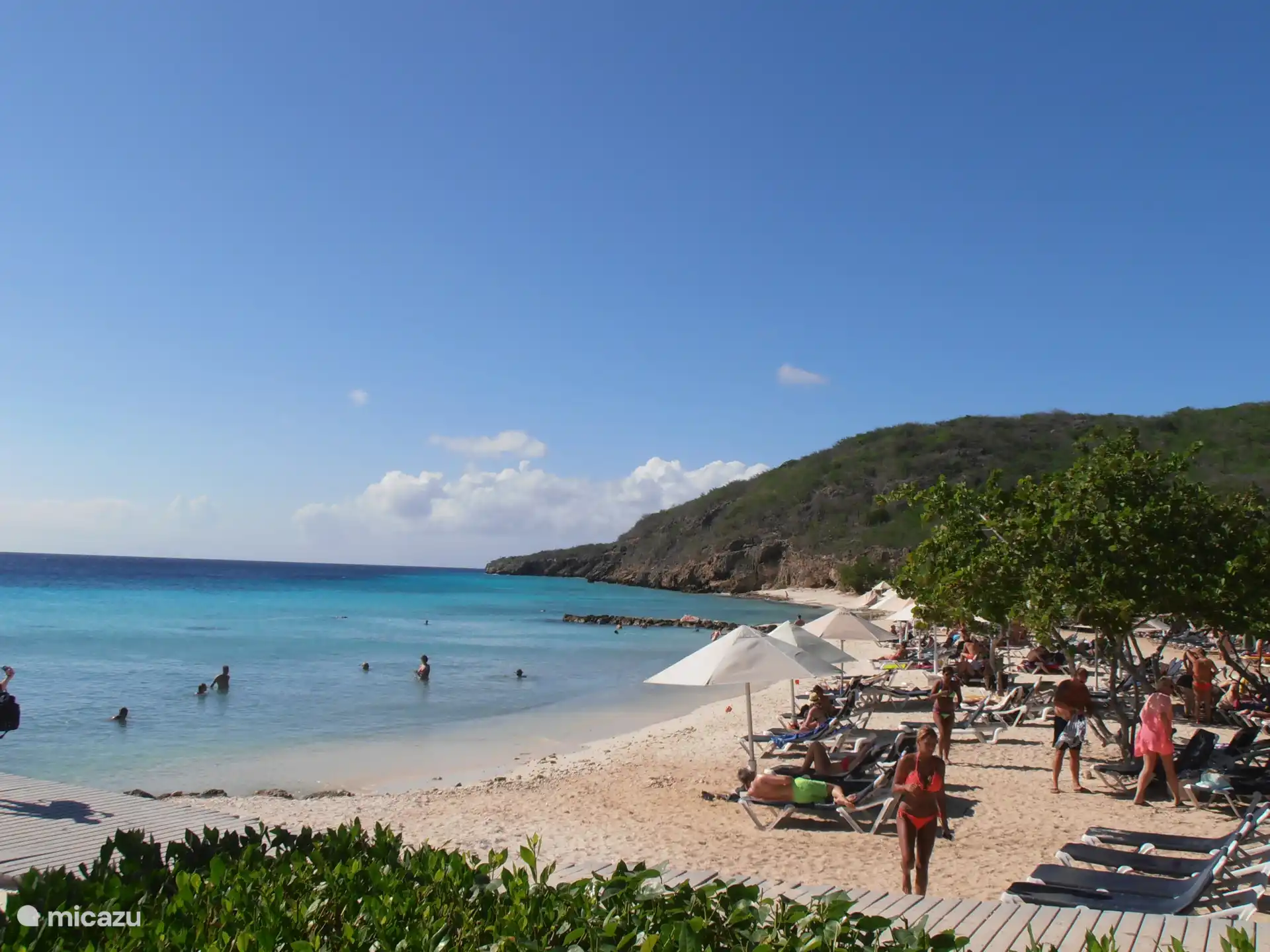 it's nice to relax on the beach of Porto Marie. By car it is about a 10-minute drive from the villa. You can have lunch at the beach bar