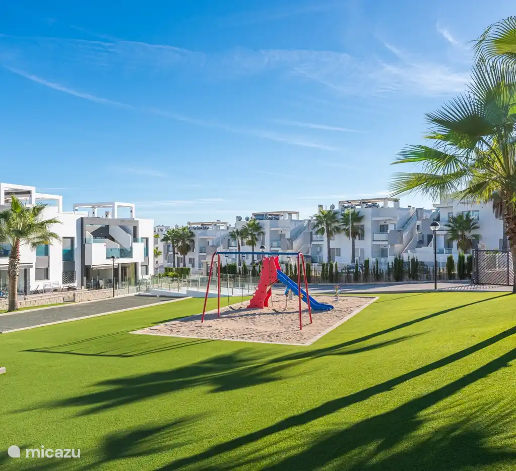 Oasis Beach 9