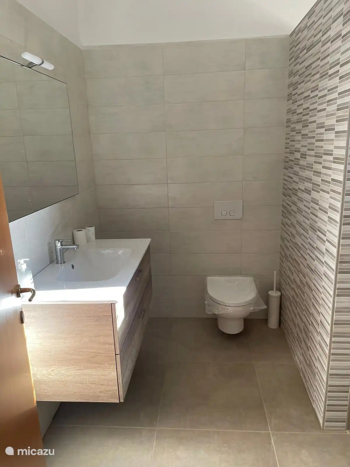 Das neu renovierte Badezimmer