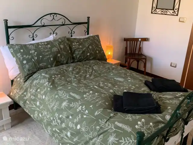 Casa di Torba Bianca | Italie, Pouilles (Puglia), San Vito dei Normanni - maison de vacances La chambre 3 dispose d’un lit français (120x200) et peut accueillir 1 adulte ou 2 enfants. Cette chambre est également équipée de sa propre climatisation.