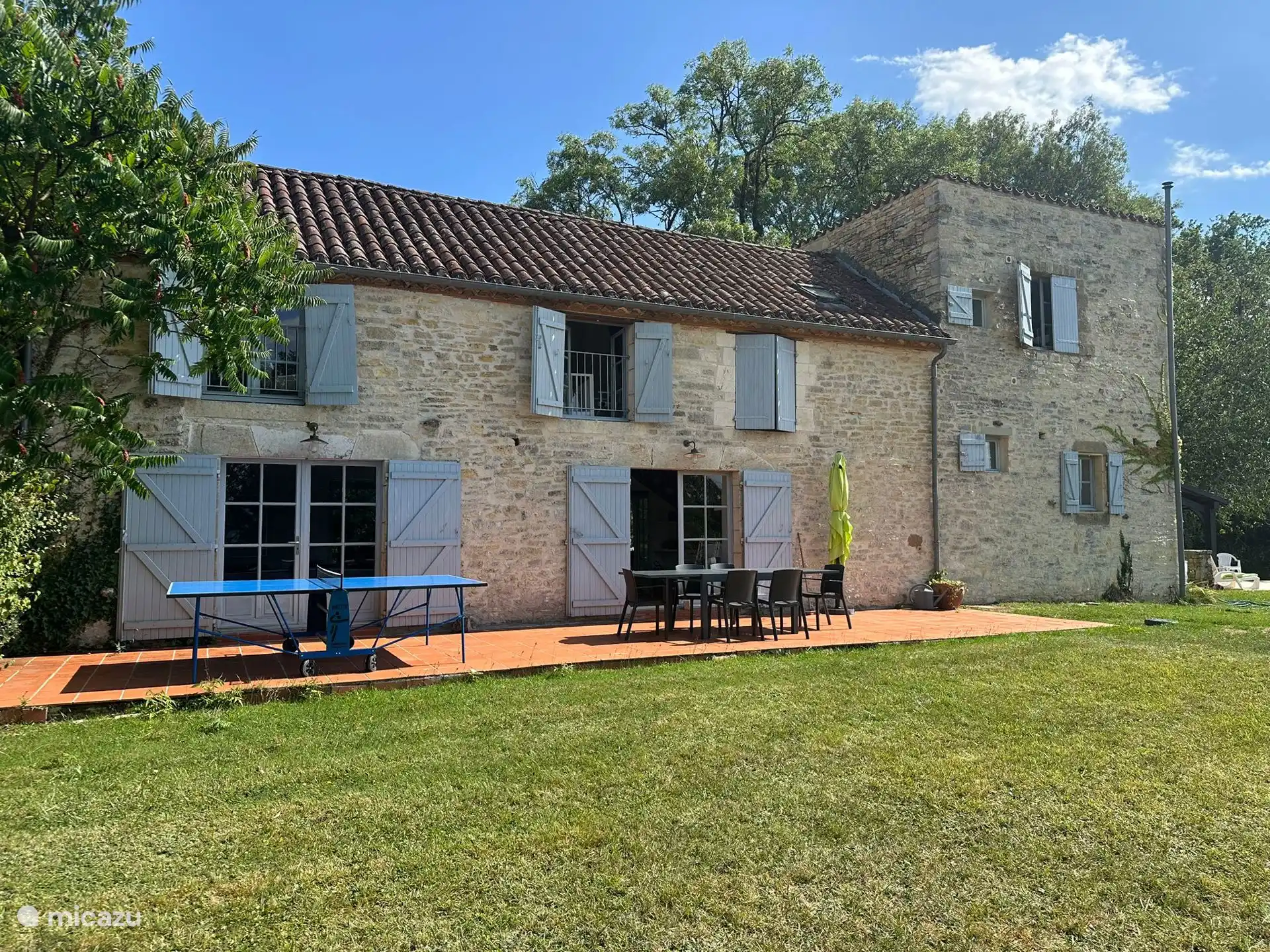 Parte trasera de la casa 