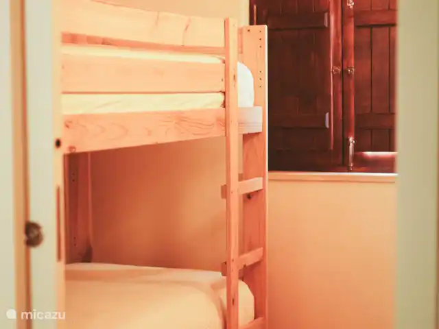 Quinta do Topo (Nouveau sur Micazu !) | Portugal, Algarve, Aljezur - maison de vacances Chambre 3 (attenante à la chambre 2) Lits superposés