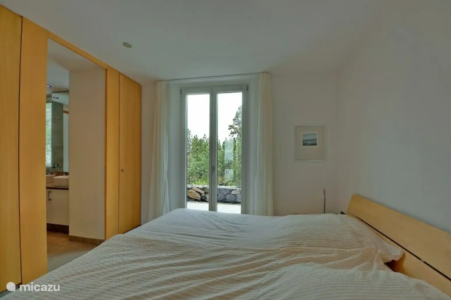 Schlafzimmer 3 verfügt über ein Doppelbett