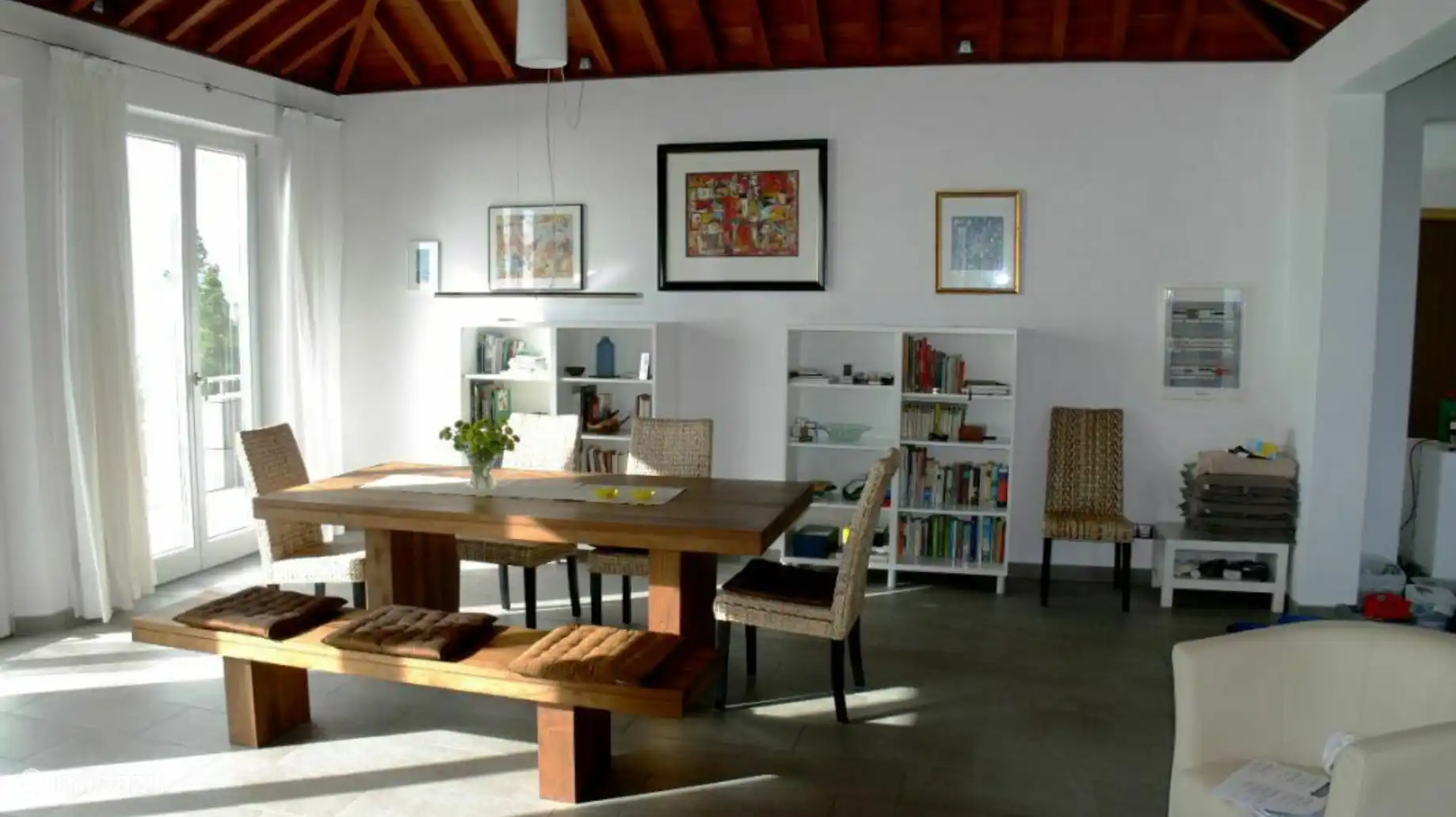 Ein wunderbarer Ort, um zu frühstücken oder ein schönes Abendessen zu genießen.