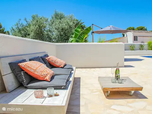 Casa Contenta en España, Costa Blanca, Moraira - villa Casa Contenta tiene todos los ingredientes para unas vacaciones exitosas en Moraira.