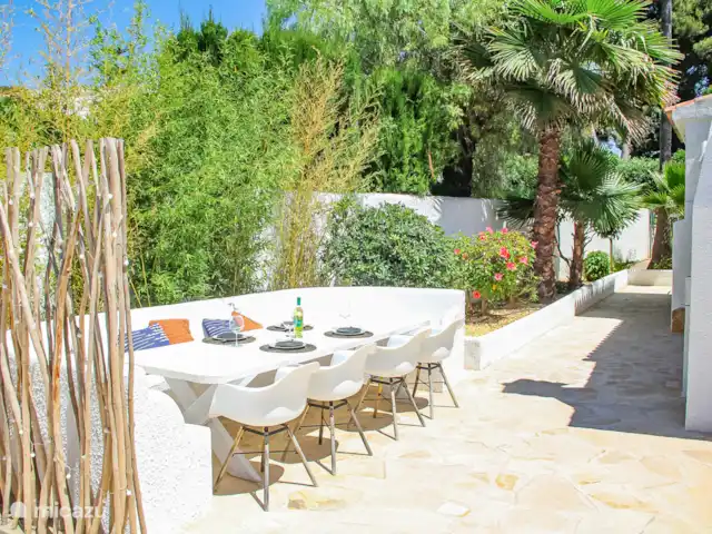 Casa Contenta en España, Costa Blanca, Moraira - villa Una amplia mesa de comedor...