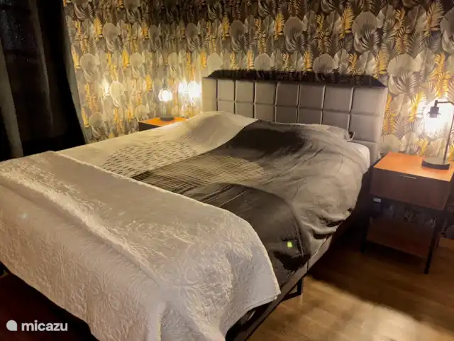 Location de Vacances France, Dordogne, Château-l'Évêque, villa - Hakuna-Matata à 8 min de Périgueux Chambre 1 : chambre parentale avec lit double 160x200