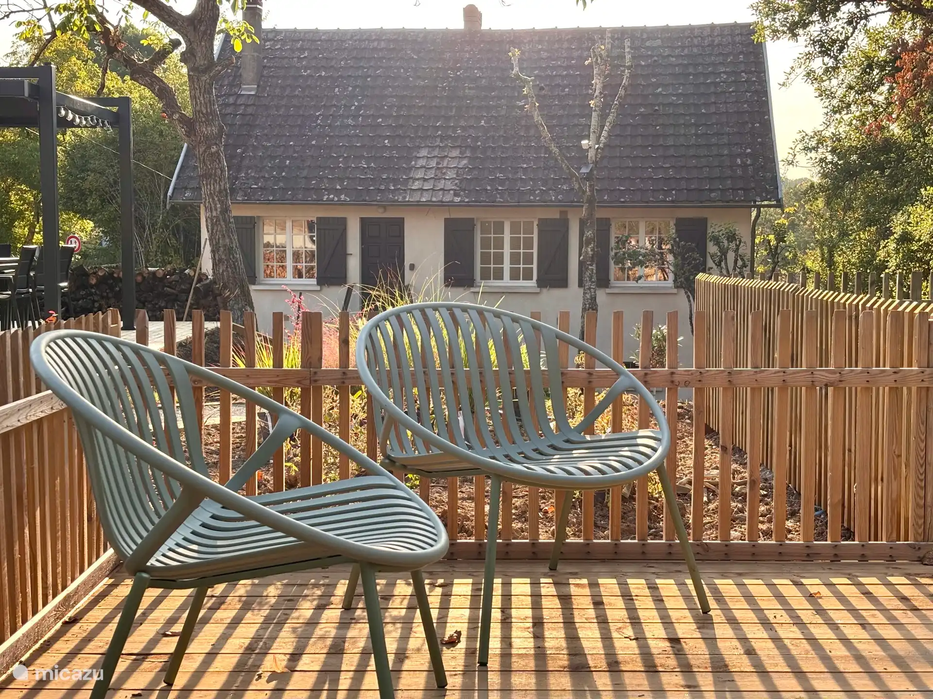 Terrasse de la piscine