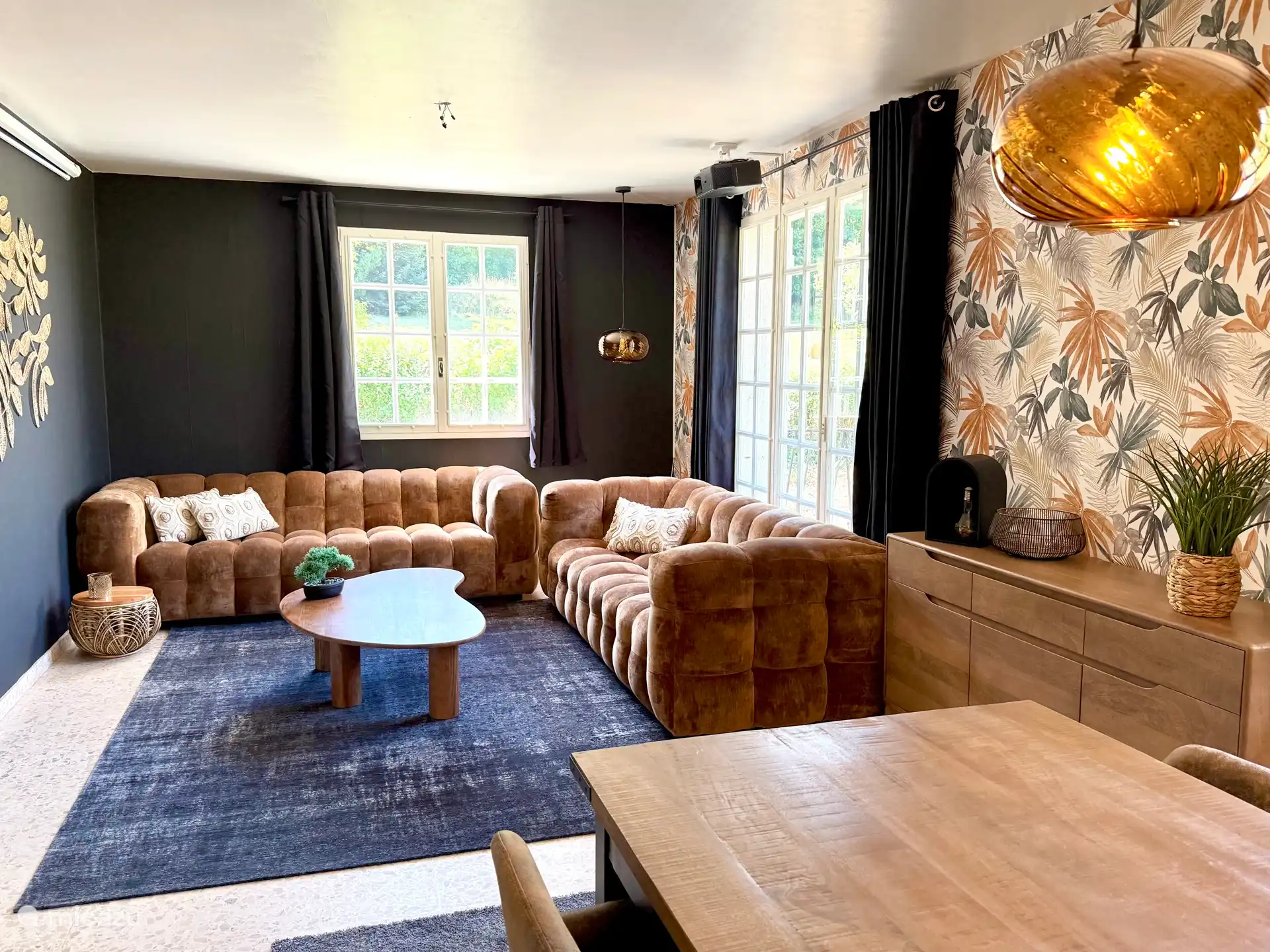 Beaucoup de places assises.