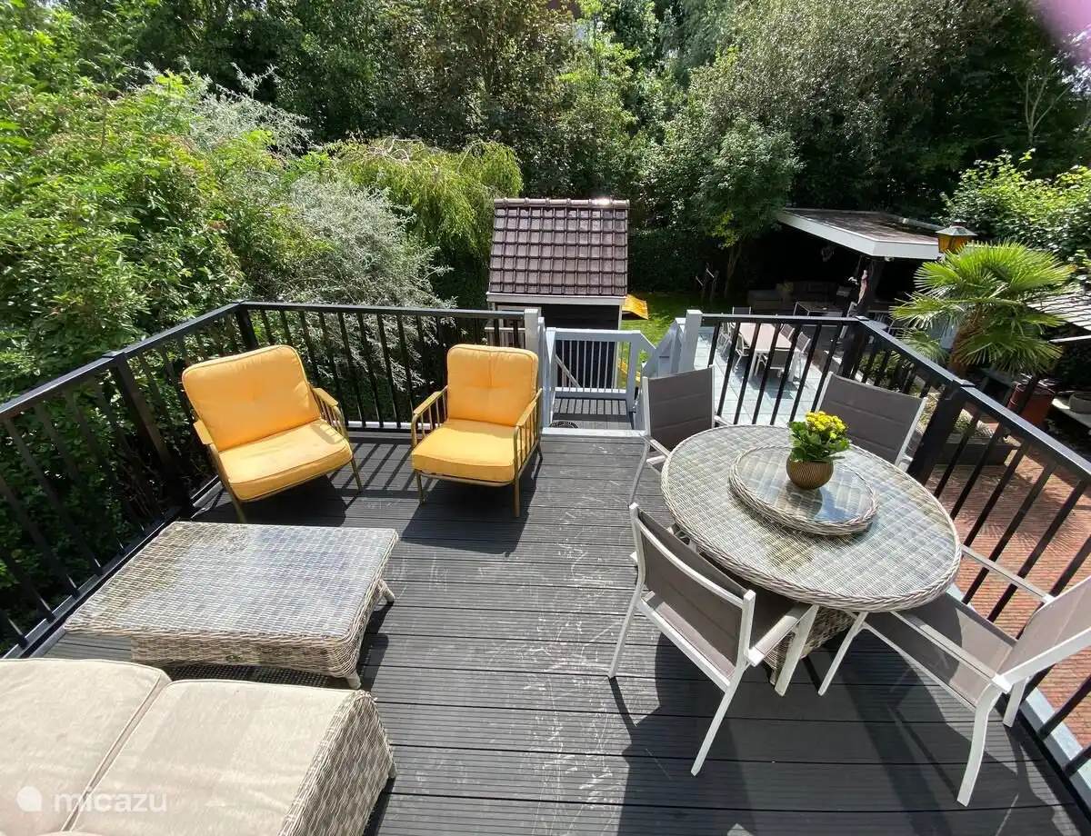 Terrasse im Erdgeschoss