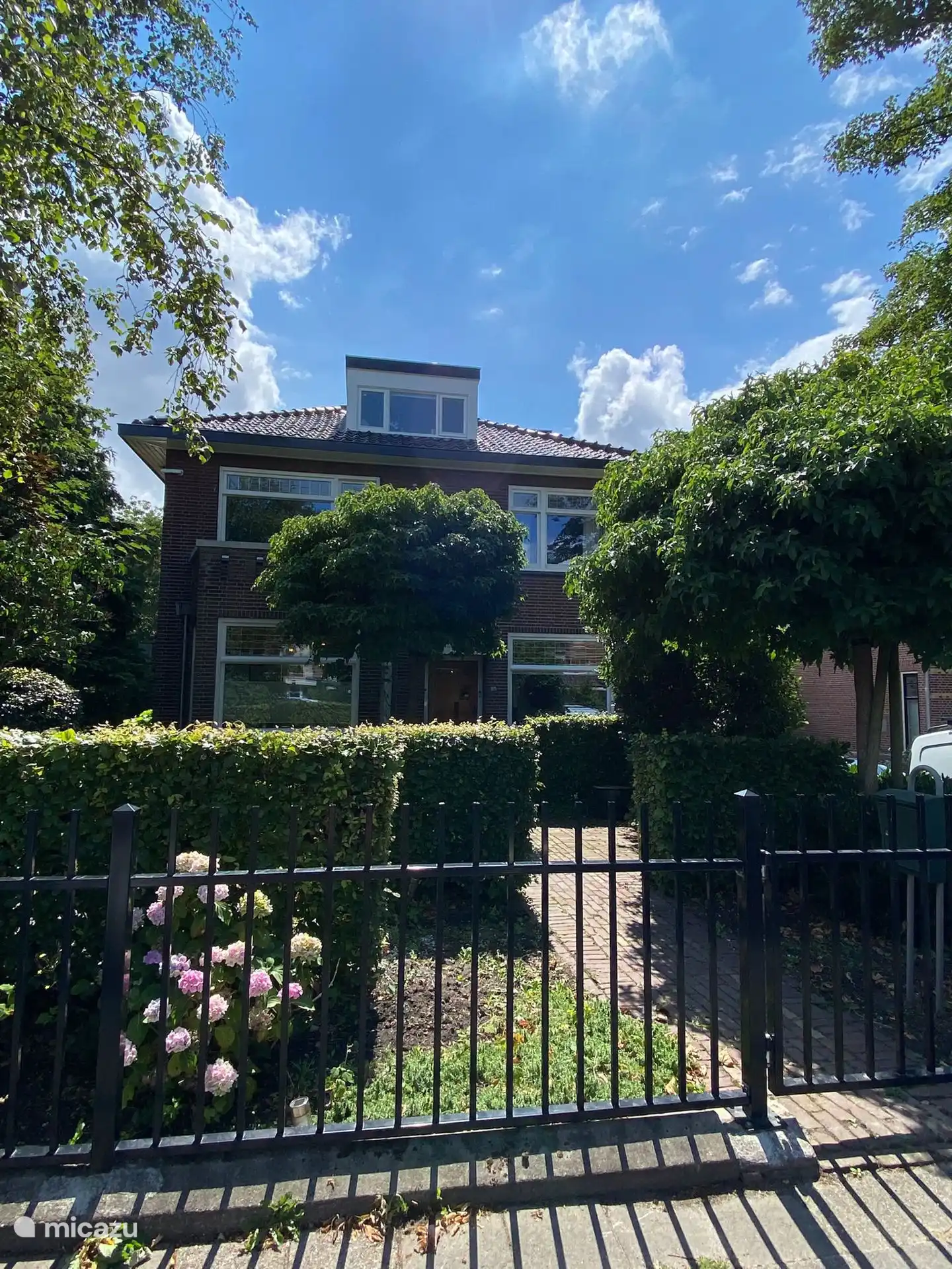 Vorderseite des Hauses