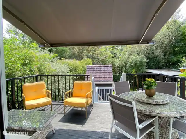 Location de Vacances Pays-Bas, Hollande méridionale, Zoetermeer, villa - Villa de luxe avec aire de jeux dans le centre terrasse BG