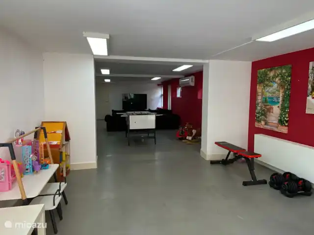 Location de Vacances Pays-Bas, Hollande méridionale, Zoetermeer, villa - Villa de luxe avec aire de jeux dans le centre Séjour sous-sol