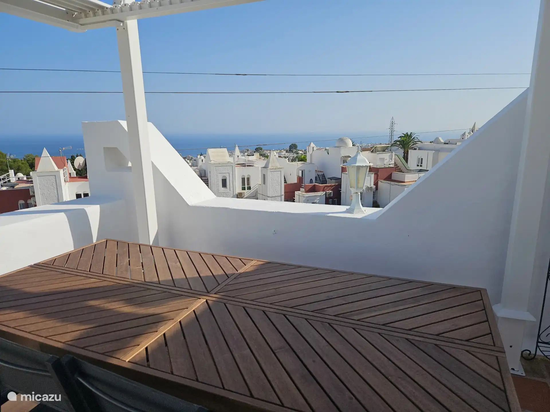 Dachterrasse mit Sonnendach