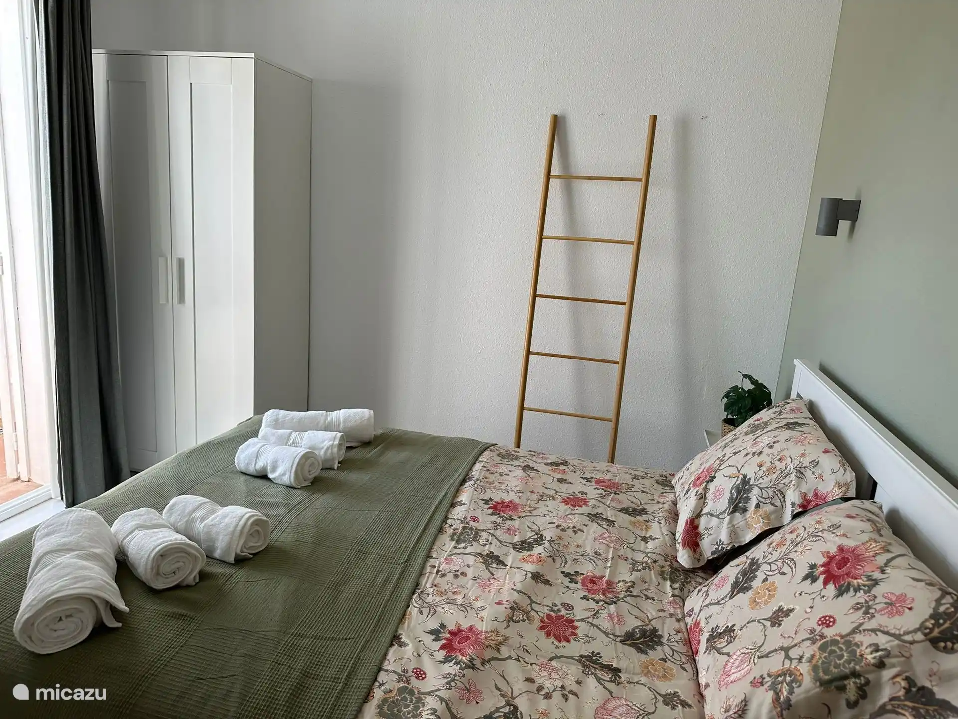 Schlafzimmer 2