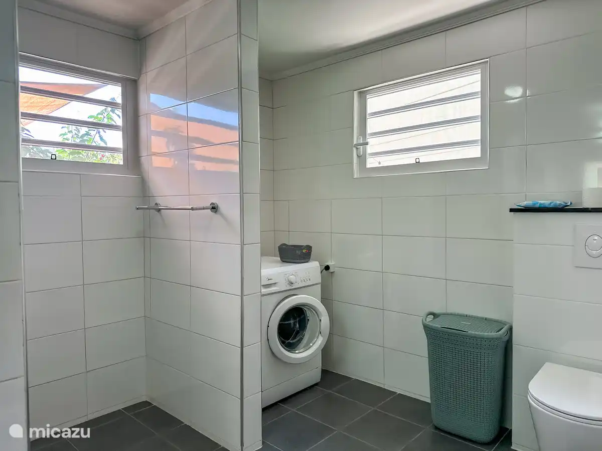 Bathroom with washing machine