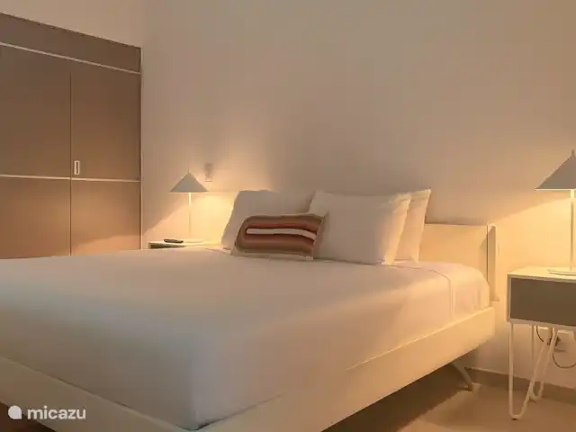 Blissful Bubali Apartment | Aruba, Nord, Bubali - appartement Chambre parentale avec lit King Size Auping