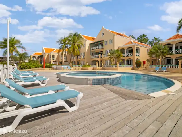 Port Bonaire - Piscina, mar y tienda de buceo en Bonaire, Bonaire, Kralendijk - apartamento Piscina comunitaria