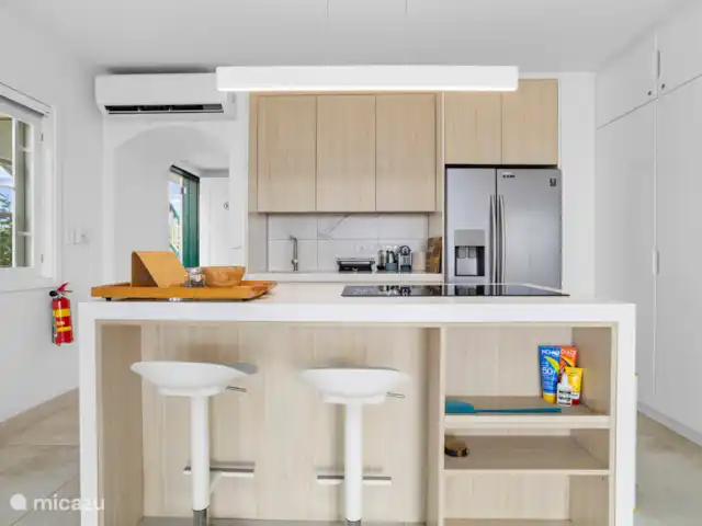 Port Bonaire - Piscina, mar y tienda de buceo en Bonaire, Bonaire, Kralendijk - apartamento Cocina