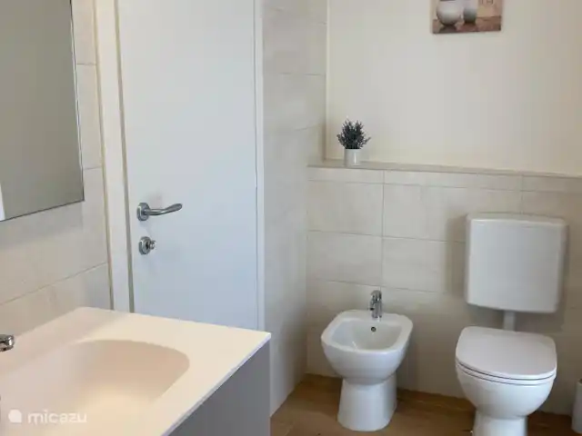 appartement huren in Italië, Lombardije, Germignaga – Casa Teresa Badkamer