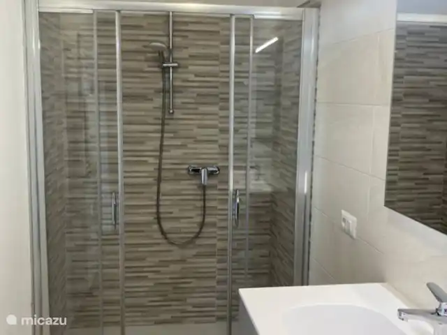 appartement huren in Italië, Lombardije, Germignaga – Casa Teresa Badkamer