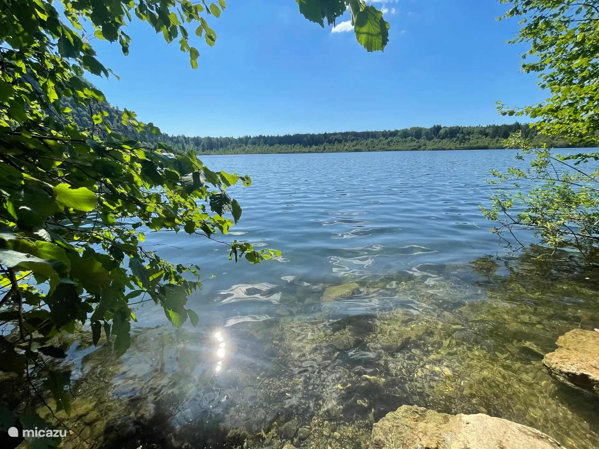 Een van de vele meren in de buurt van het huis. 