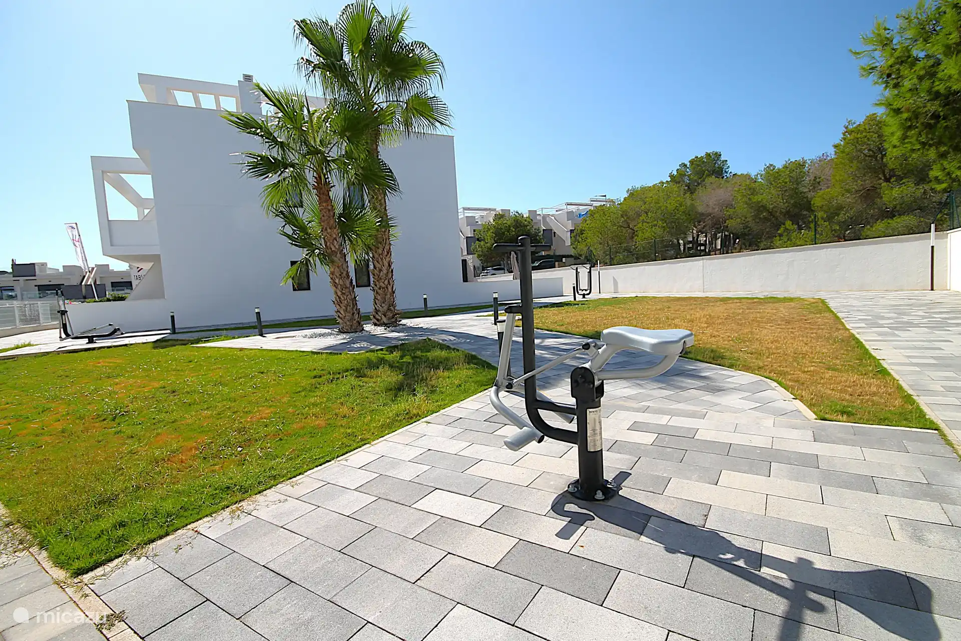 Outdoor-Fitness mit Garten.