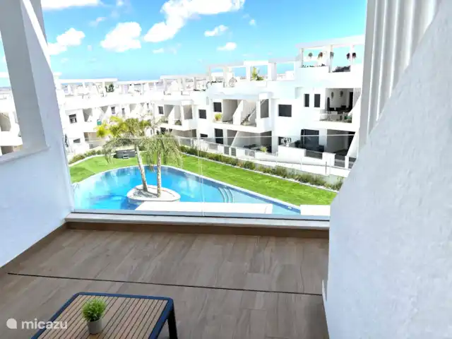 Casa Rosalina | Espagne, Costa Blanca, Torrevieja - penthouse Vue sur la piscine depuis la terrasse