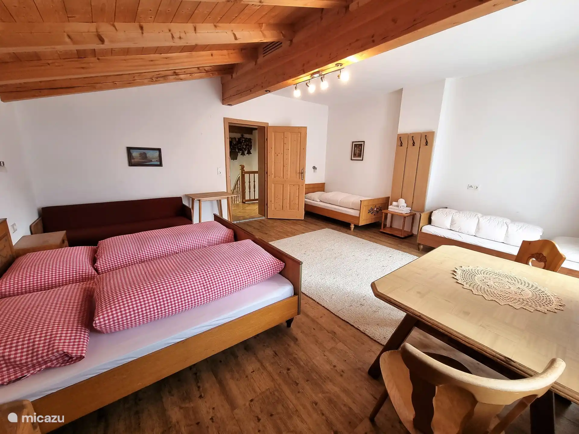 Slaapkamers - er zijn maximaal 10 gasten toegestaan in het huis.