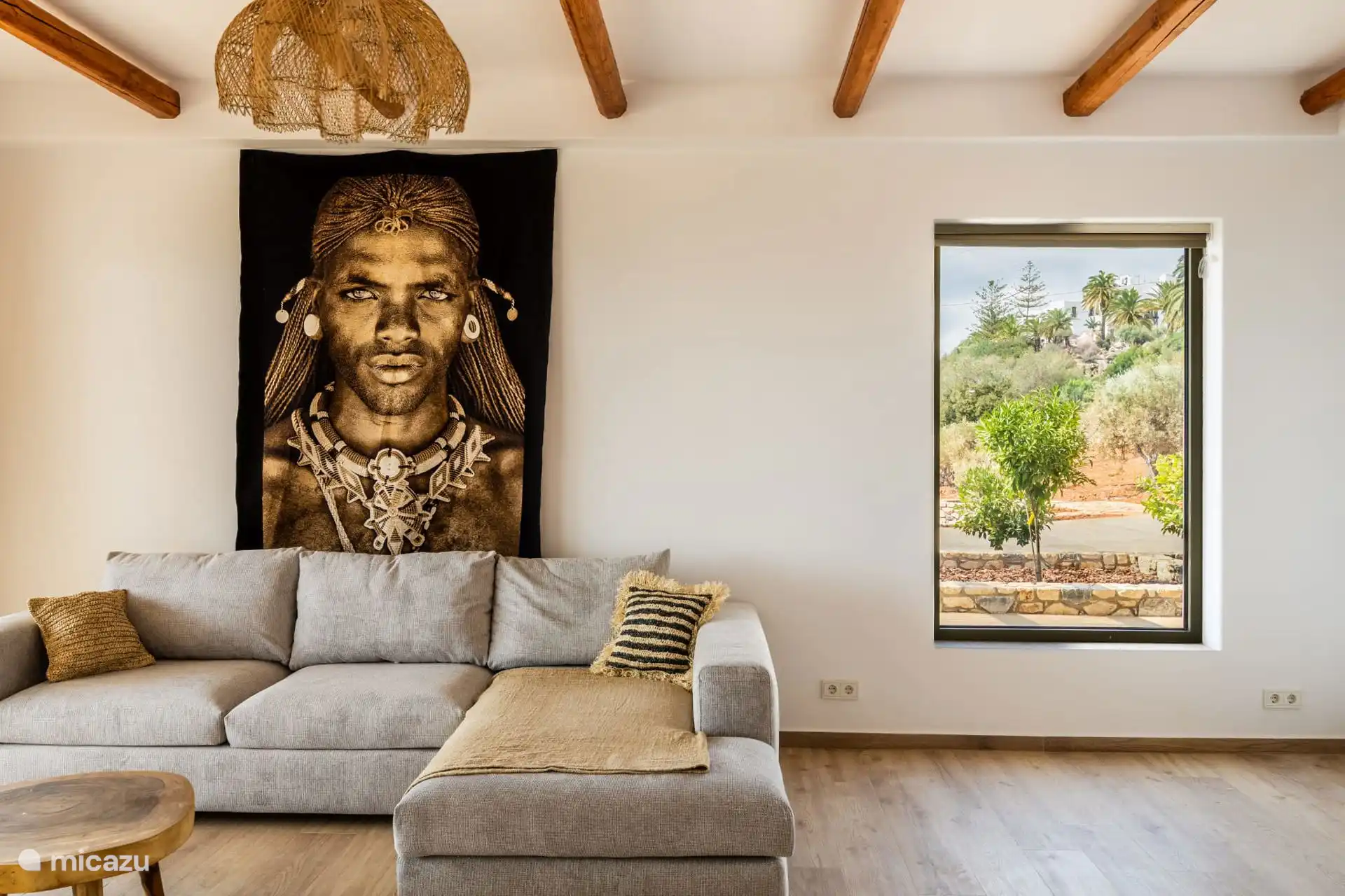 Lounge-Sofa im Wohnzimmer 