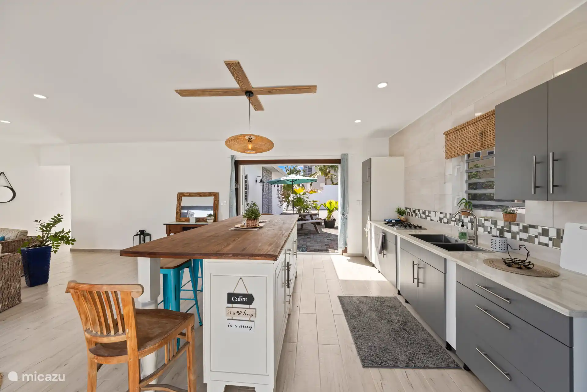 Kochen mit Aussicht – Türen auf und gemütlich im Außenbereich genießen