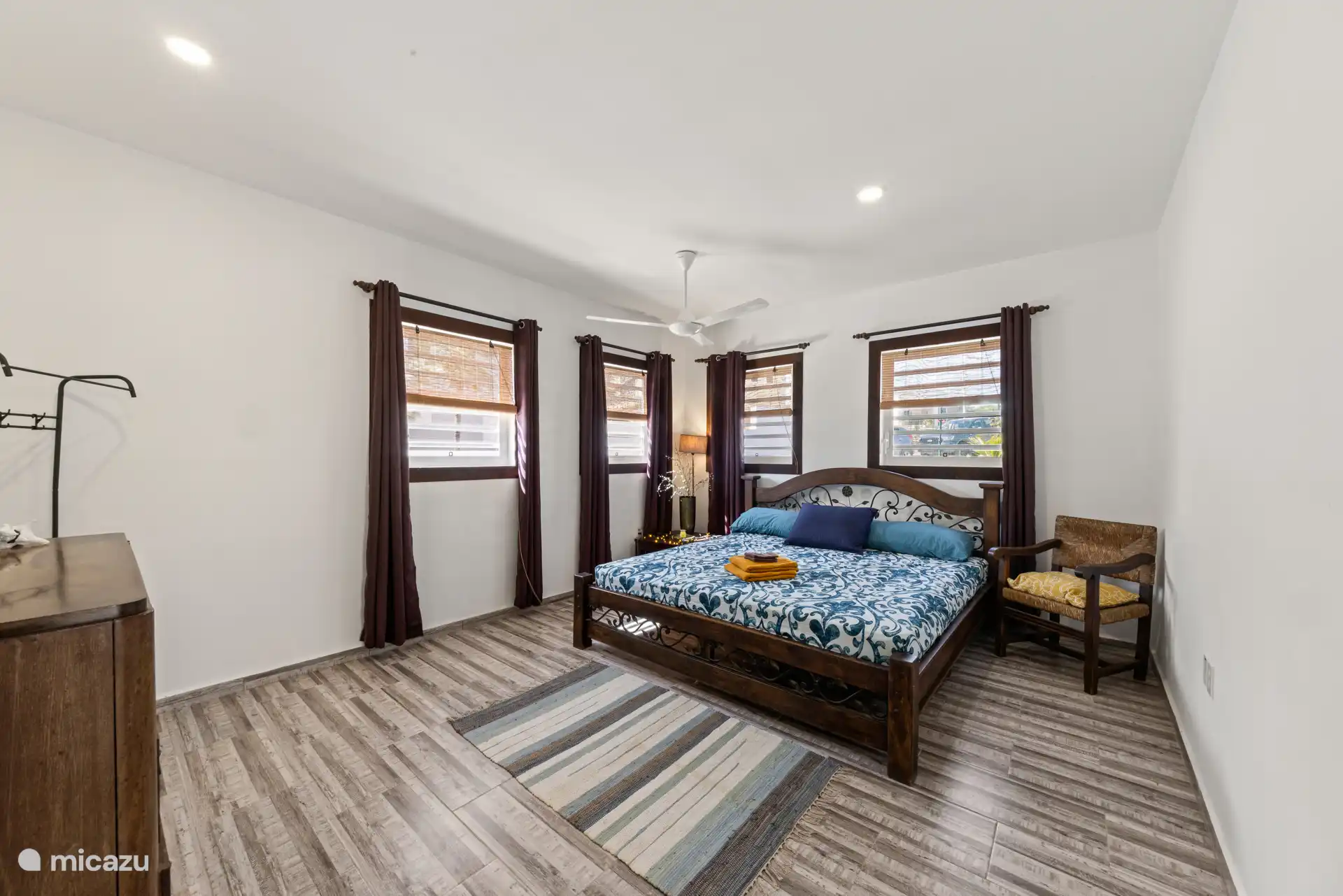 Dunkel genug zum Ausruhen, gemütlich genug zum Verweilen – mit Klimaanlage!