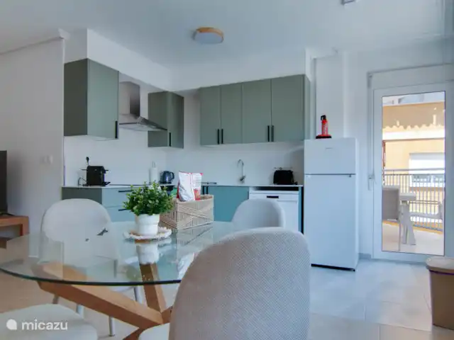 Location de Vacances Espagne, Costa Cálida, Los Alcázares, appartement - Calle San Enrique 3.1 Eettefel et cuisine