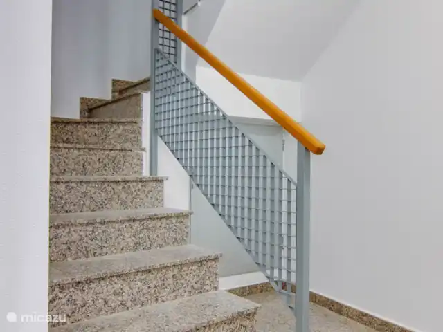 Location de Vacances Espagne, Costa Cálida, Los Alcázares, appartement - Calle San Enrique 3.1 cage d’escalier