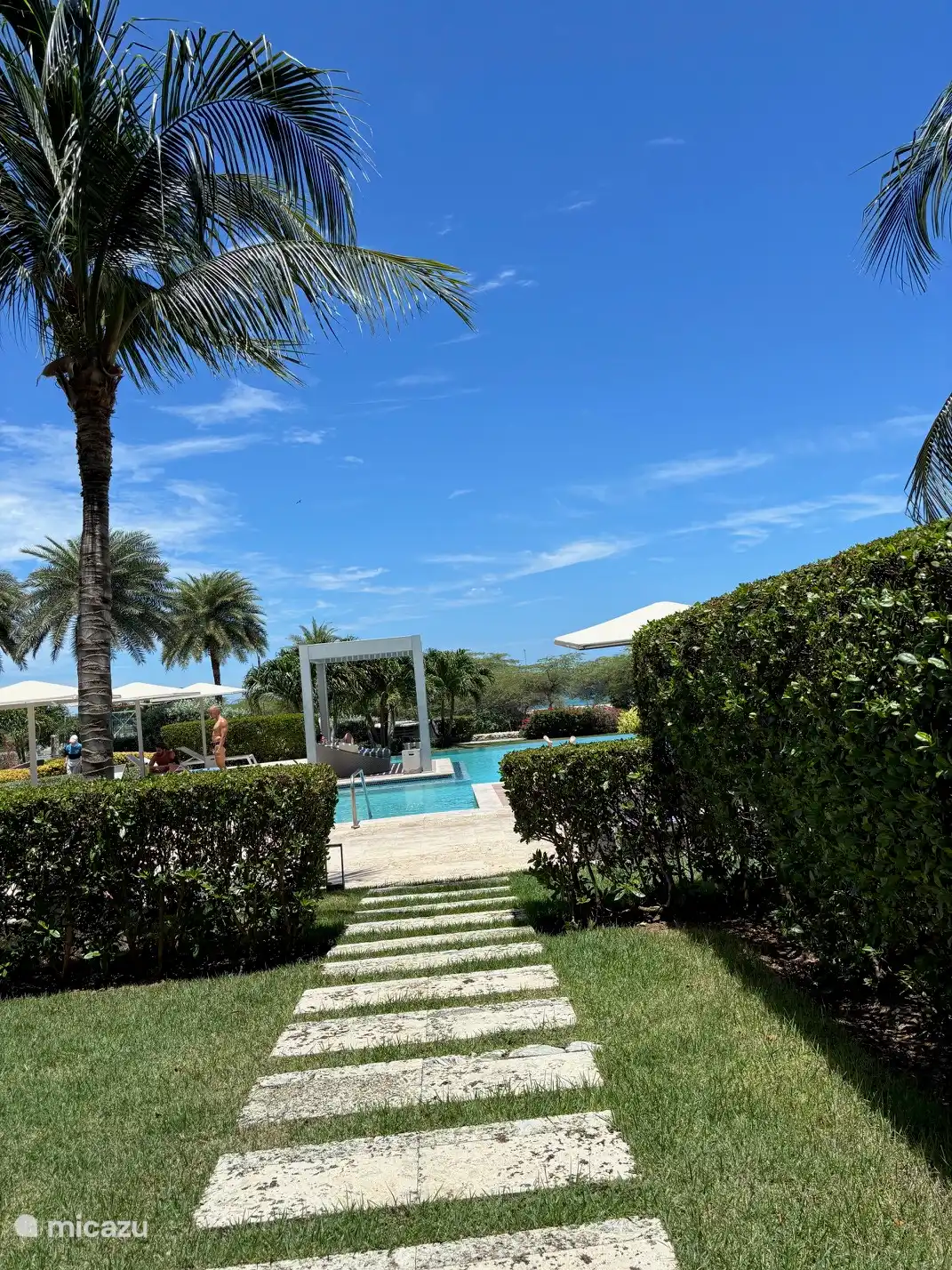 vistas a los jardines y a Eagle Beach