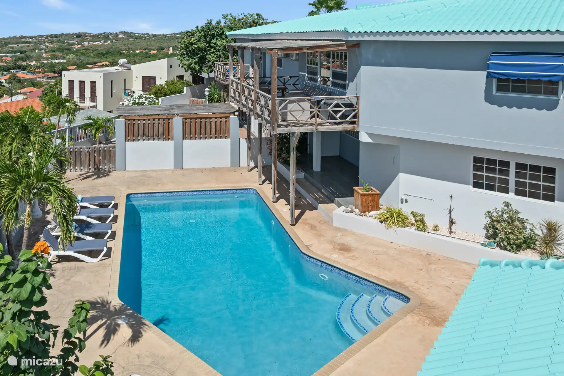 The lovely spacious swimming pool