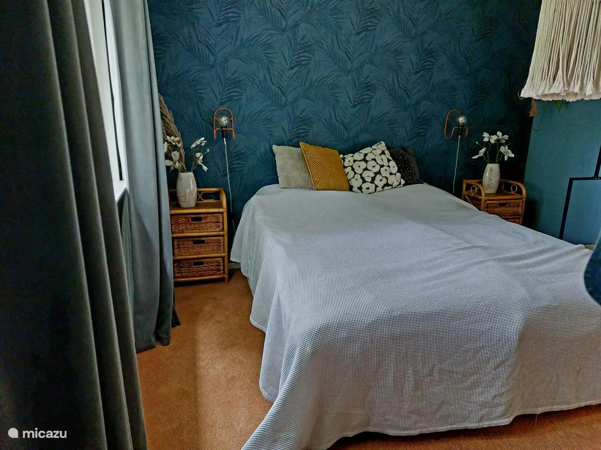 2 Schlafzimmer, 1 mit geräumigem Doppelbett