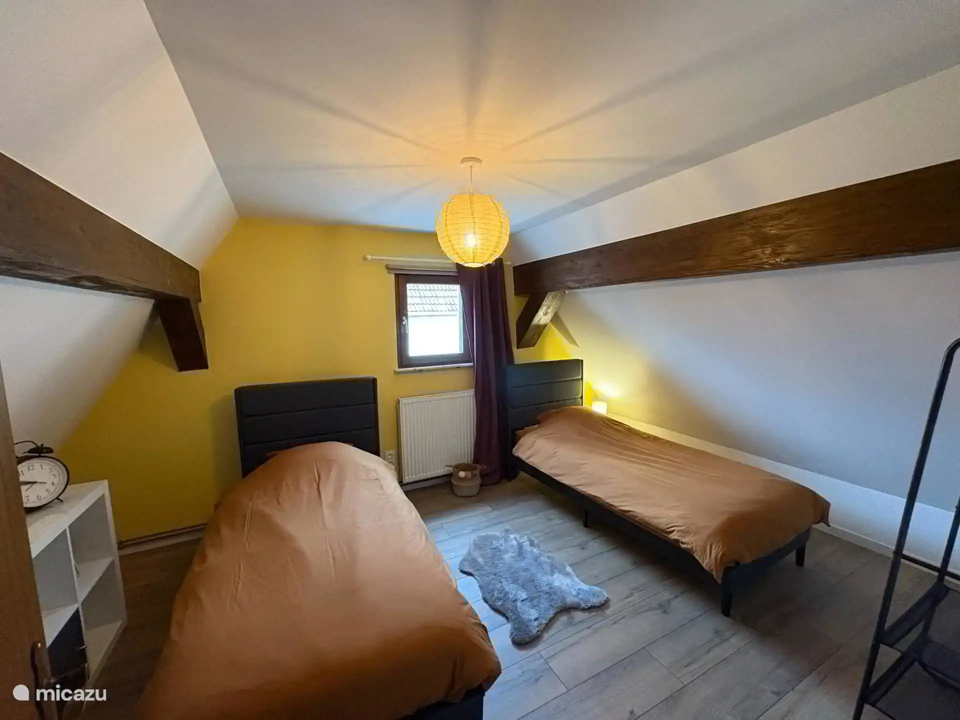 Chambre 2 lits simple