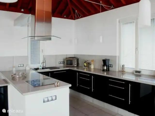 Villa Buenavista | Espagne, La Palma, Tijarafe - villa Equipé d’une plaque de cuisson électrique, d’un lave-vaisselle, d’un réfrigérateur, d’un four, d’un micro-ondes, d’une machine Nespresso, etc.
