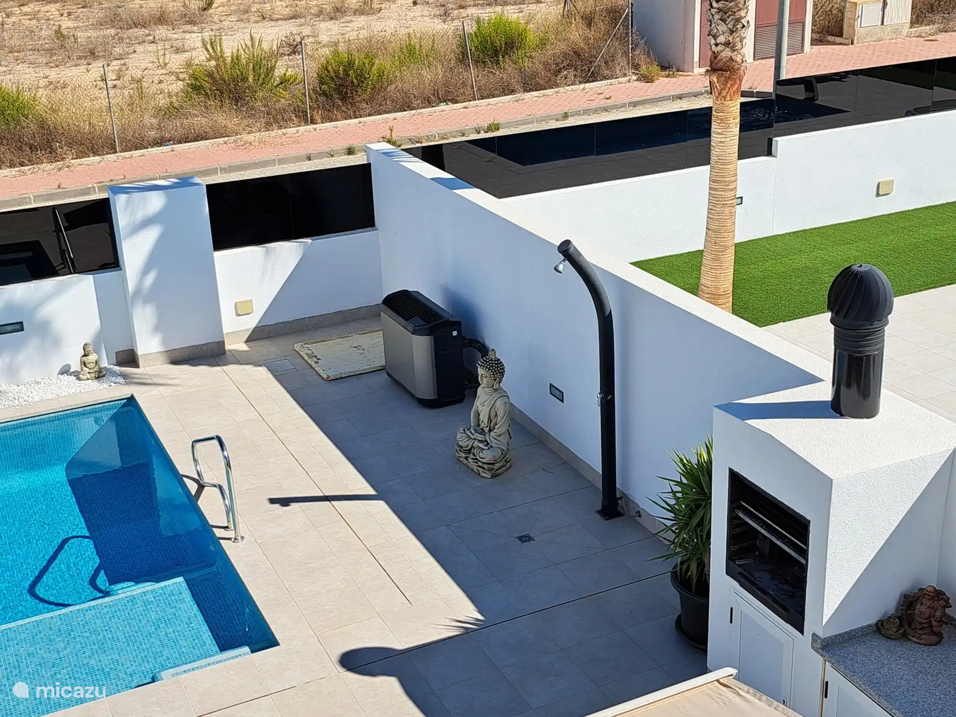 Uitzicht van op het balkon boven
